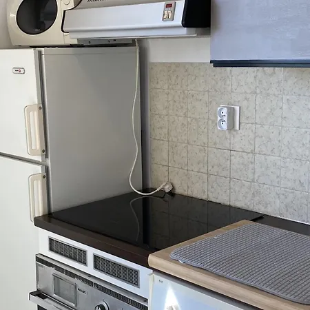 2 Pieces En Front De Mer Avec Balcon, Capacite 3 Personnes, Proche Grand De - Fr-1-487-364 *